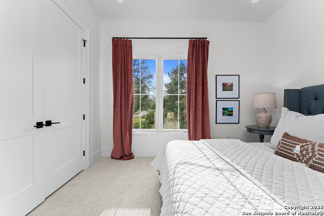 Listing photo id 53 for 1257 Adyson Ridge