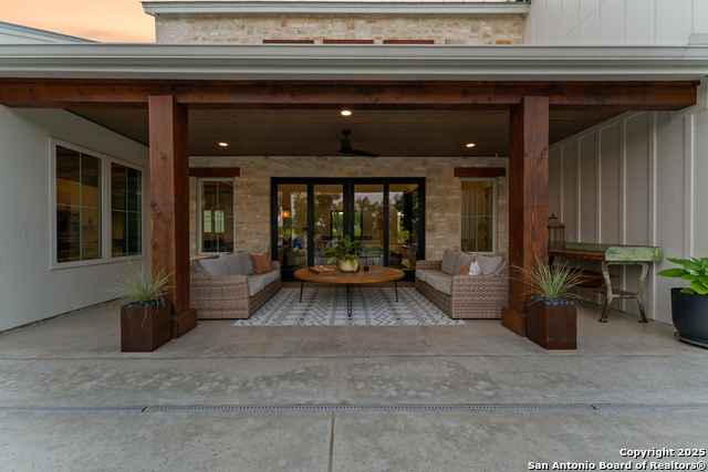 Listing photo id 62 for 1257 Adyson Ridge