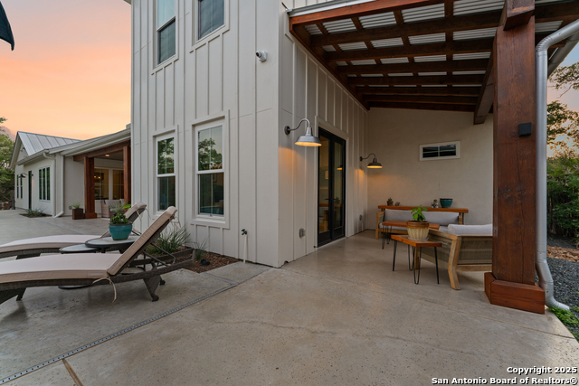 Listing photo id 64 for 1257 Adyson Ridge
