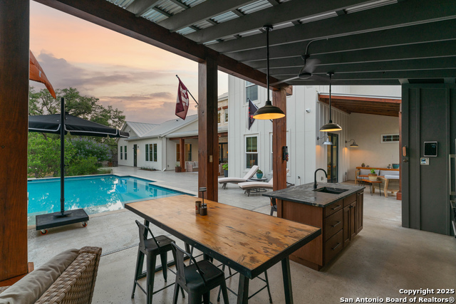 Listing photo id 66 for 1257 Adyson Ridge