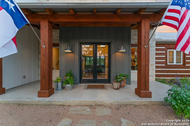 Listing photo id 5 for 1257 Adyson Ridge