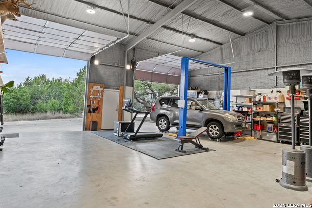 Listing photo id 83 for 1257 Adyson Ridge