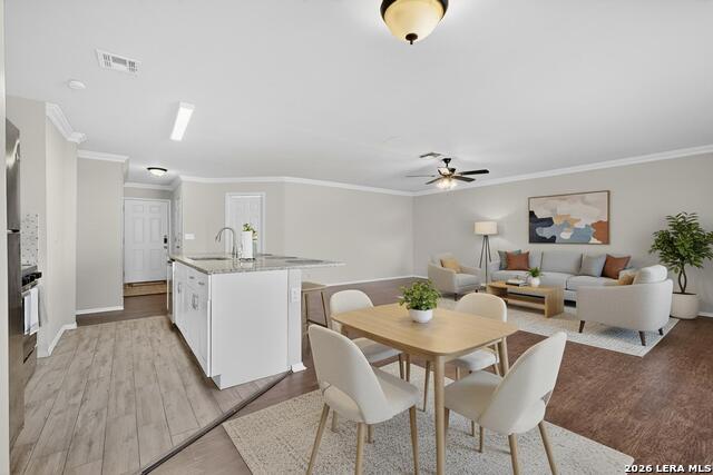 Image 10 of 37 For 7219 Spring Drops