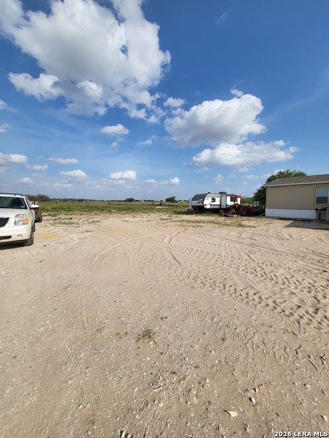 Listing photo id 5 for 25216 Campbellton Rd