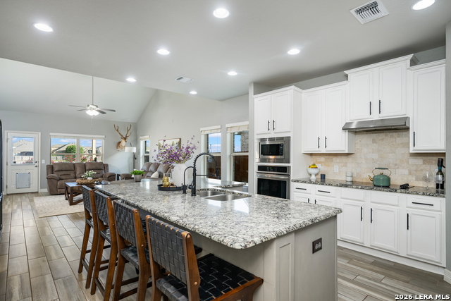 Details for 1382 Shadow Rock, New Braunfels, TX 78130