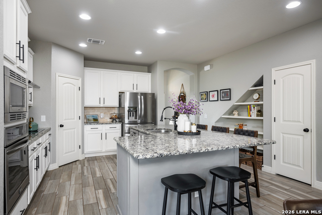 Image 10 of 43 For 1382 Shadow Rock