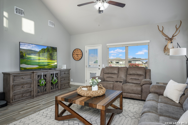 Image 17 of 43 For 1382 Shadow Rock