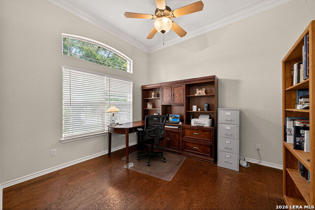 Listing photo id 4 for 1242 Loma Verde Dr