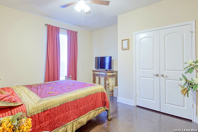 Image 27 of 33 For 13107 Easter Island