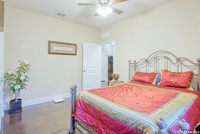 Image 28 of 33 For 13107 Easter Island