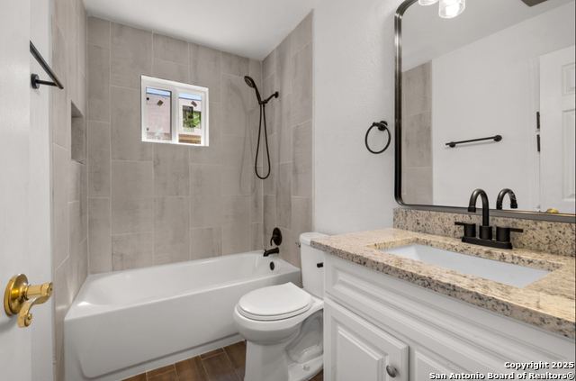 Image 8 of 17 For 7843 Misty Park