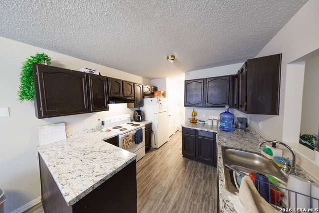 Image 16 of 21 For 1211 Churing