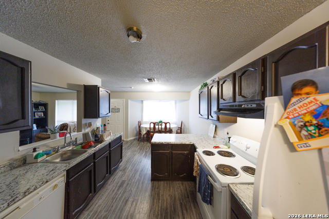 Image 17 of 21 For 1211 Churing