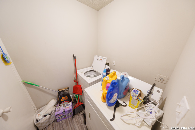 Image 18 of 21 For 1211 Churing