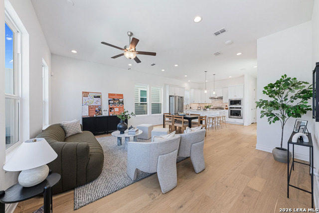 Image 4 of 25 For 795 Academy N