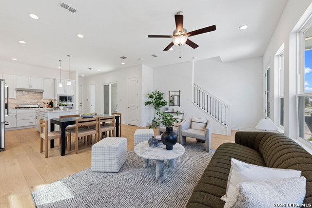 Image 7 of 25 For 795 Academy N