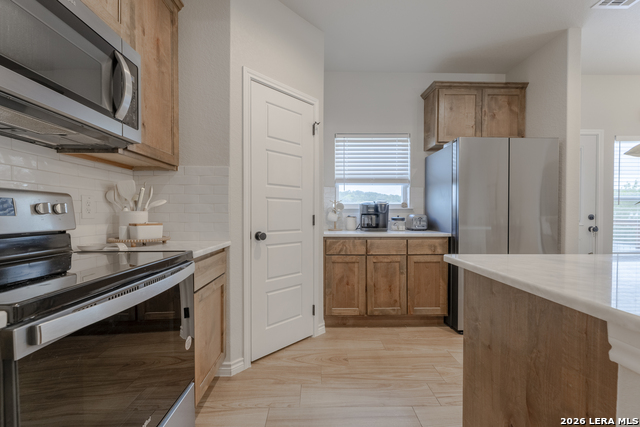 Image 12 of 31 For 777 Research