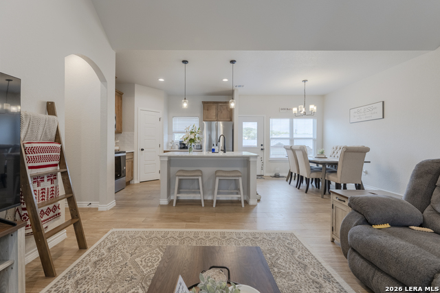 Image 14 of 31 For 777 Research