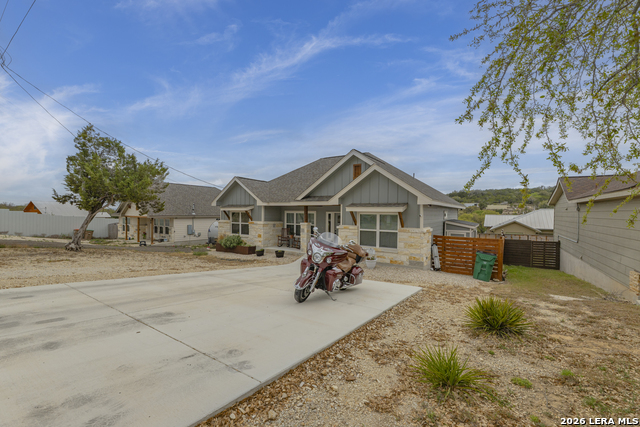 Image 3 of 31 For 777 Research