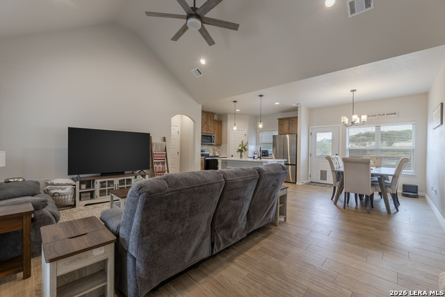 Image 4 of 31 For 777 Research