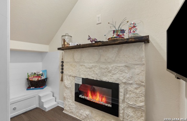 Listing photo id 13 for 12106 White River