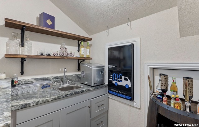 Listing photo id 26 for 12106 White River