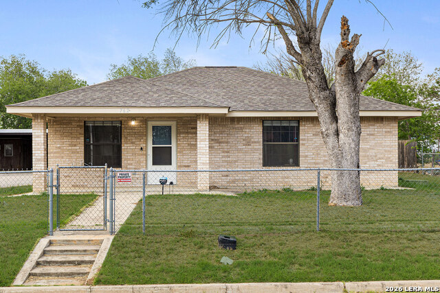 Details for 762 Avenue F, Poteet, TX 78065