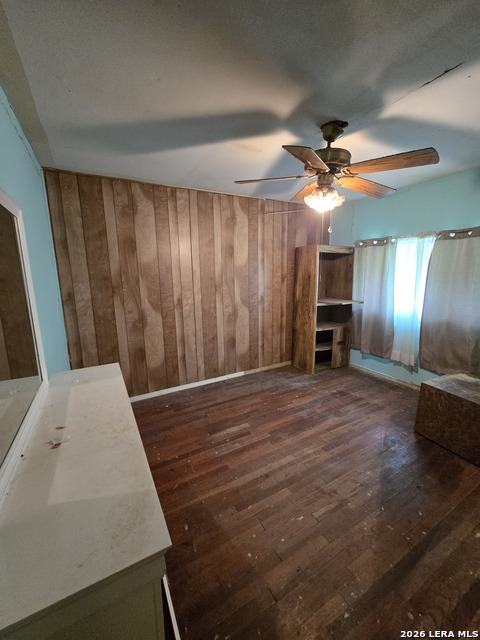 Listing photo id 8 for 2603 Arbor Pl