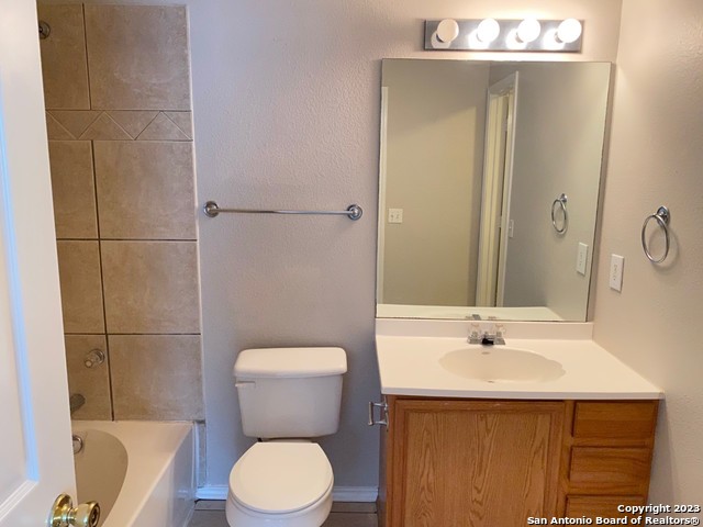 Image 9 of 12 For 3008 Pine Valley Dr