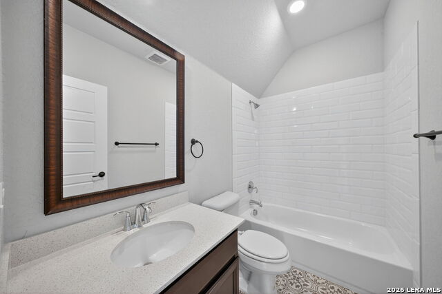 Image 22 of 38 For 5843 Whitby  Unit 34