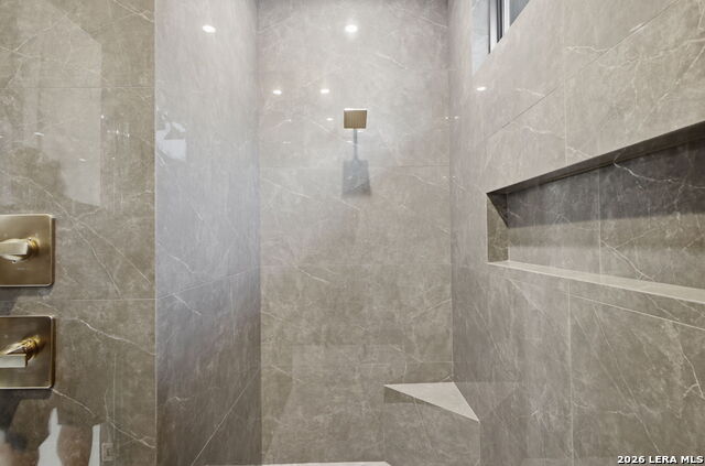 Image 22 of 56 For 21310 Meditation