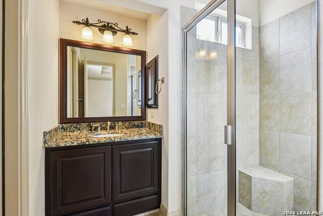 Image 11 of 39 For 6326 Malaga  