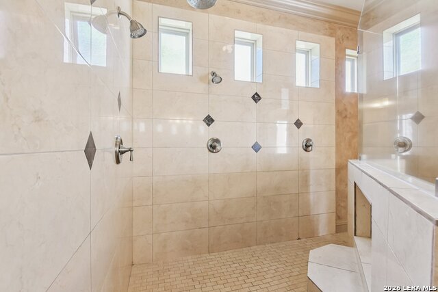 Image 16 of 39 For 6326 Malaga  