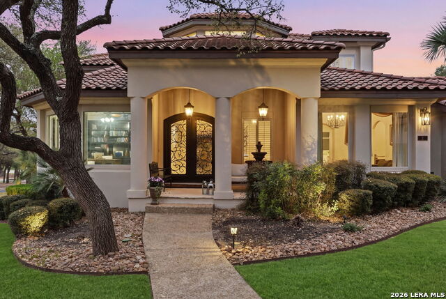 Image 16 of 77 For 1 Belcourt Pl