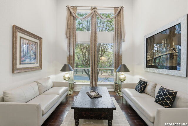 Image 18 of 77 For 1 Belcourt Pl