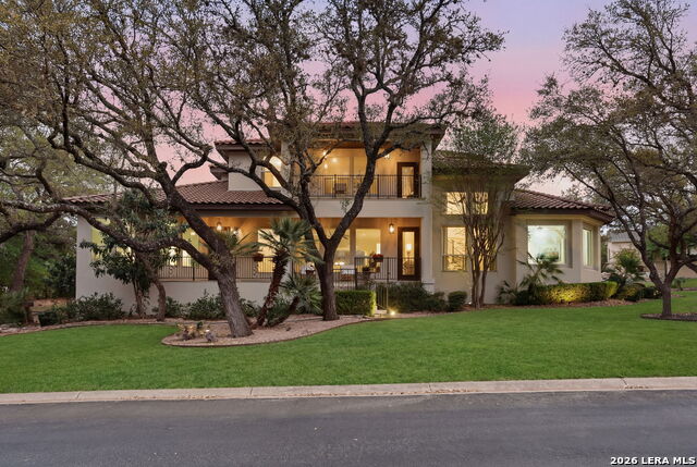 Image 5 of 77 For 1 Belcourt Pl