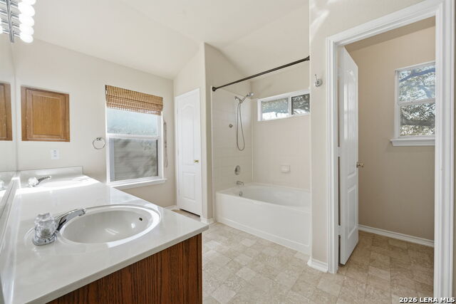 Image 21 of 32 For 4966 Augusta Square