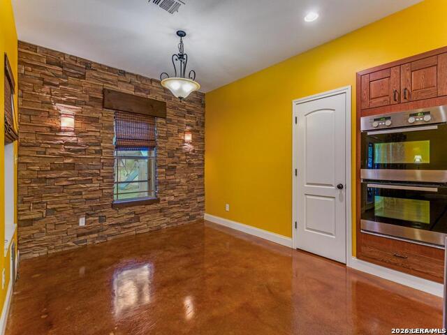 Listing photo id 9 for 11154 Moorway