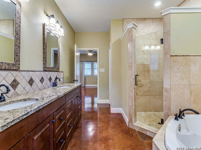 Listing photo id 15 for 11154 Moorway