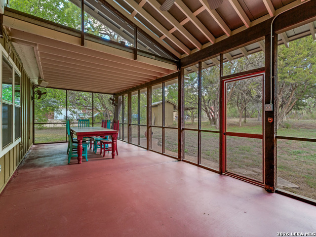 Listing photo id 28 for 11154 Moorway