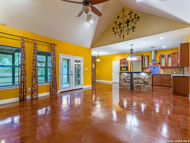 Listing photo id 2 for 11154 Moorway