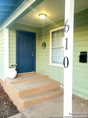 Image 2 of 16 For 610 El Monte