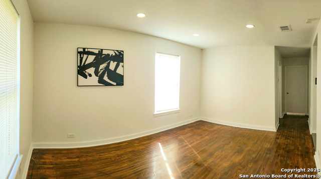 Image 3 of 16 For 610 El Monte