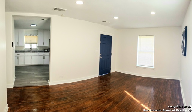 Image 5 of 16 For 610 El Monte