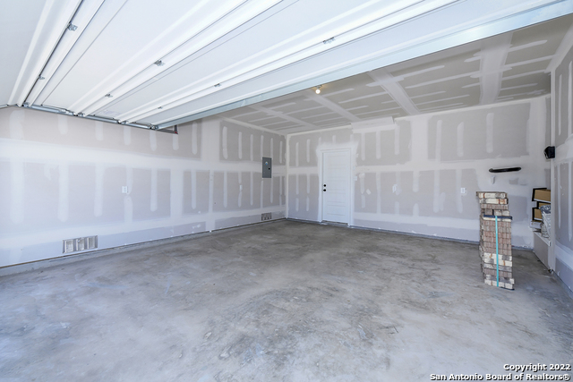 Image 35 of 42 For 6511 Runaway Row