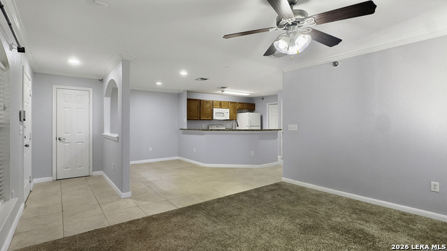 Listing photo id 3 for 7323 Snowden  3302