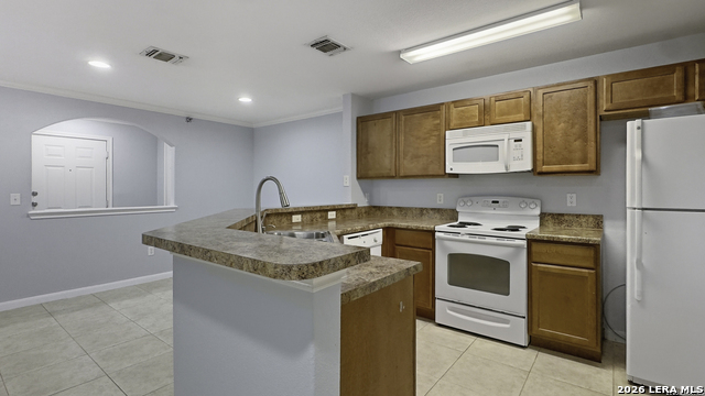 Listing photo id 6 for 7323 Snowden  3302