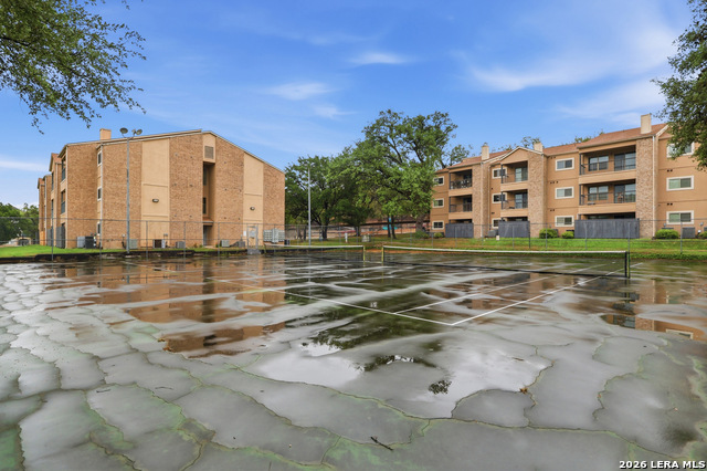 Image 14 of 15 For 4111 Medical Dr  A102