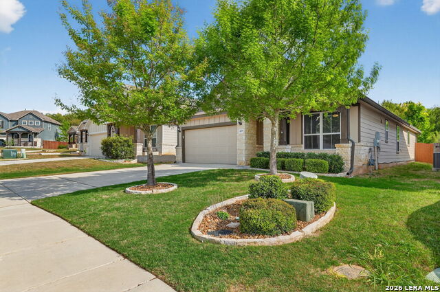 Image 2 of 39 For 418 Kirkhill Cove