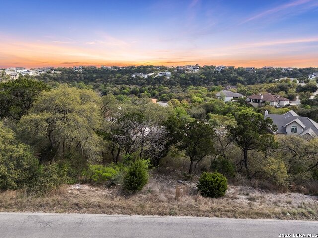 Listing photo id 2 for 8718 Terra Dl